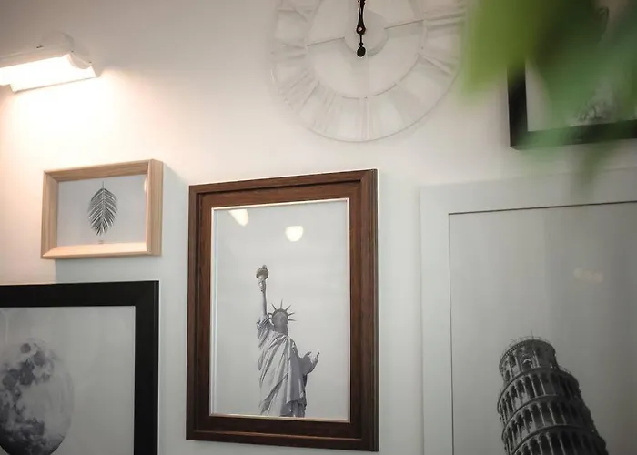 Hongdae 4bed House * Сеул